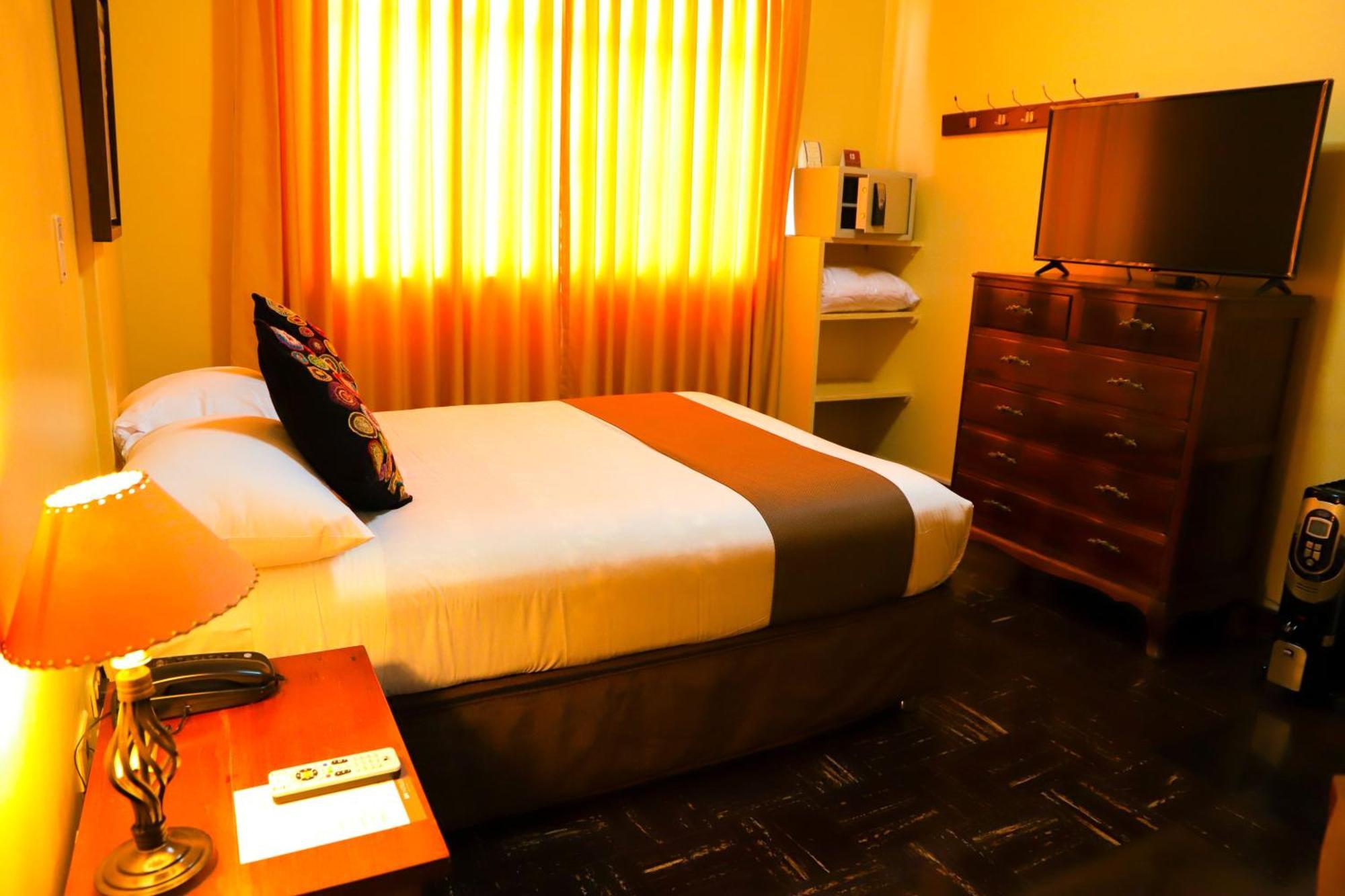 Dm Hoteles Ayacucho Exterior foto